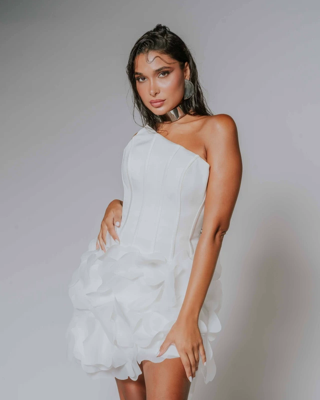 White one-shoulder mini dress with a layered ruffle skirt., photo 1